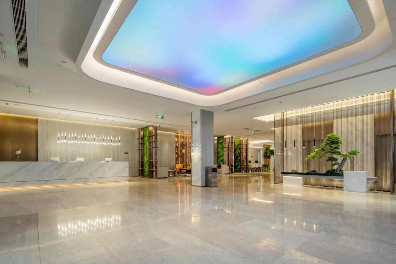 Отель Hyatt Place Linyi People Square Экстерьер фото