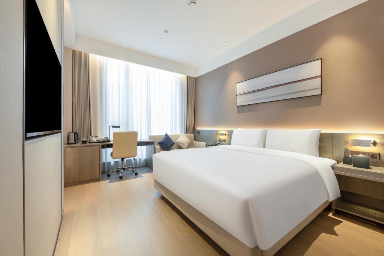 Отель Hyatt Place Linyi People Square Экстерьер фото