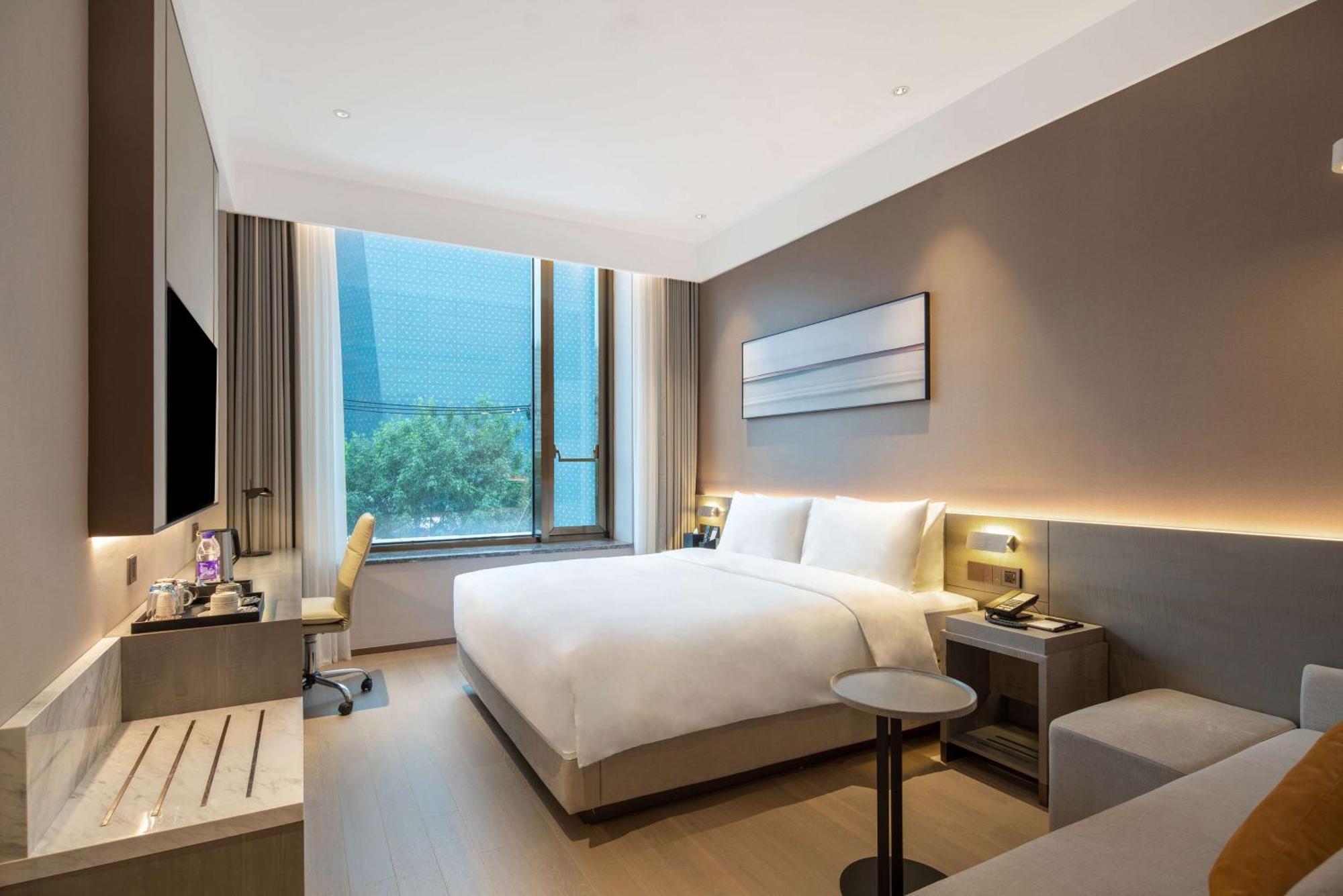 Hyatt Place Linyi People Square Экстерьер фото