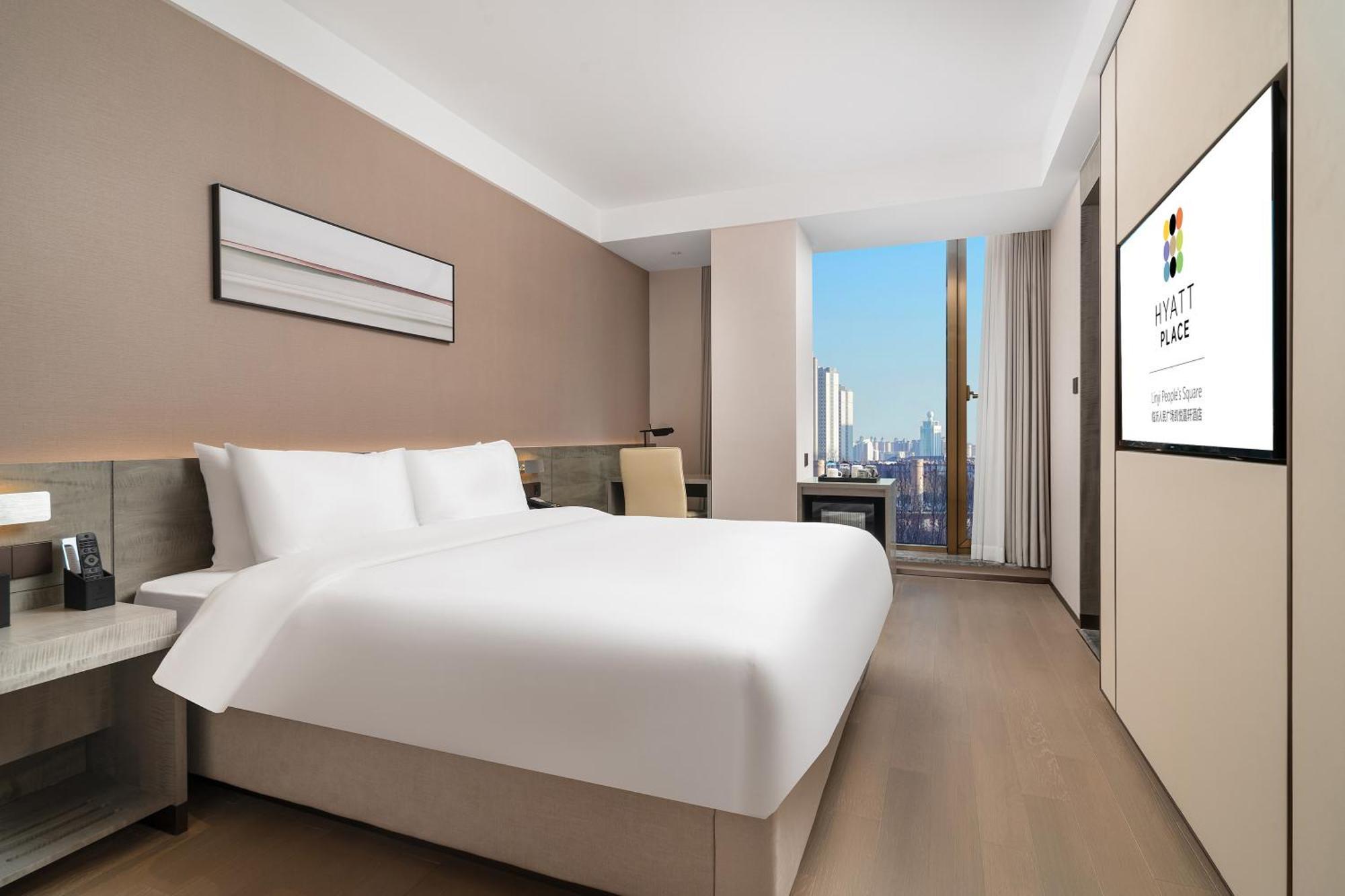 Отель Hyatt Place Linyi People Square Экстерьер фото