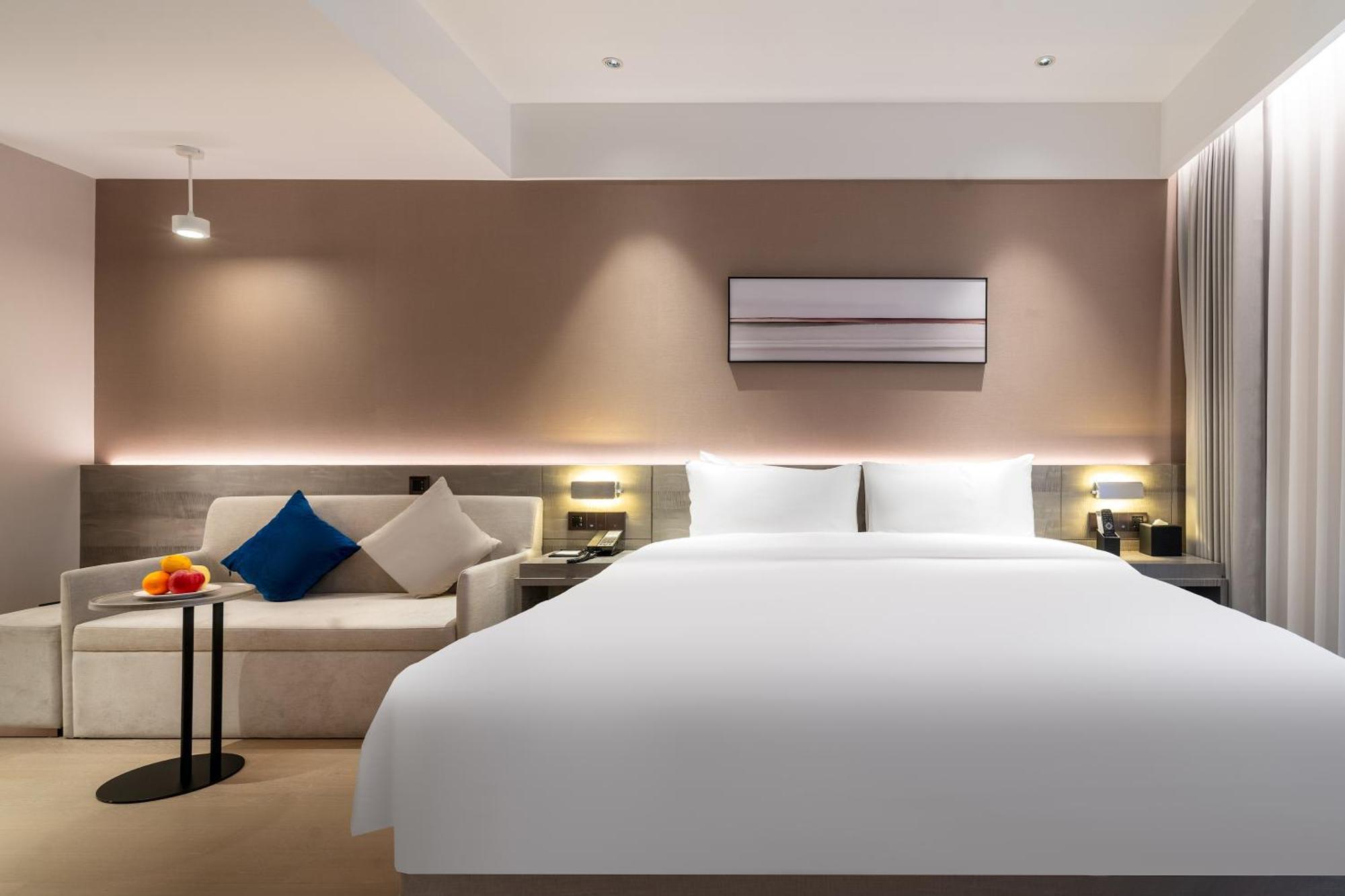 Отель Hyatt Place Linyi People Square Экстерьер фото