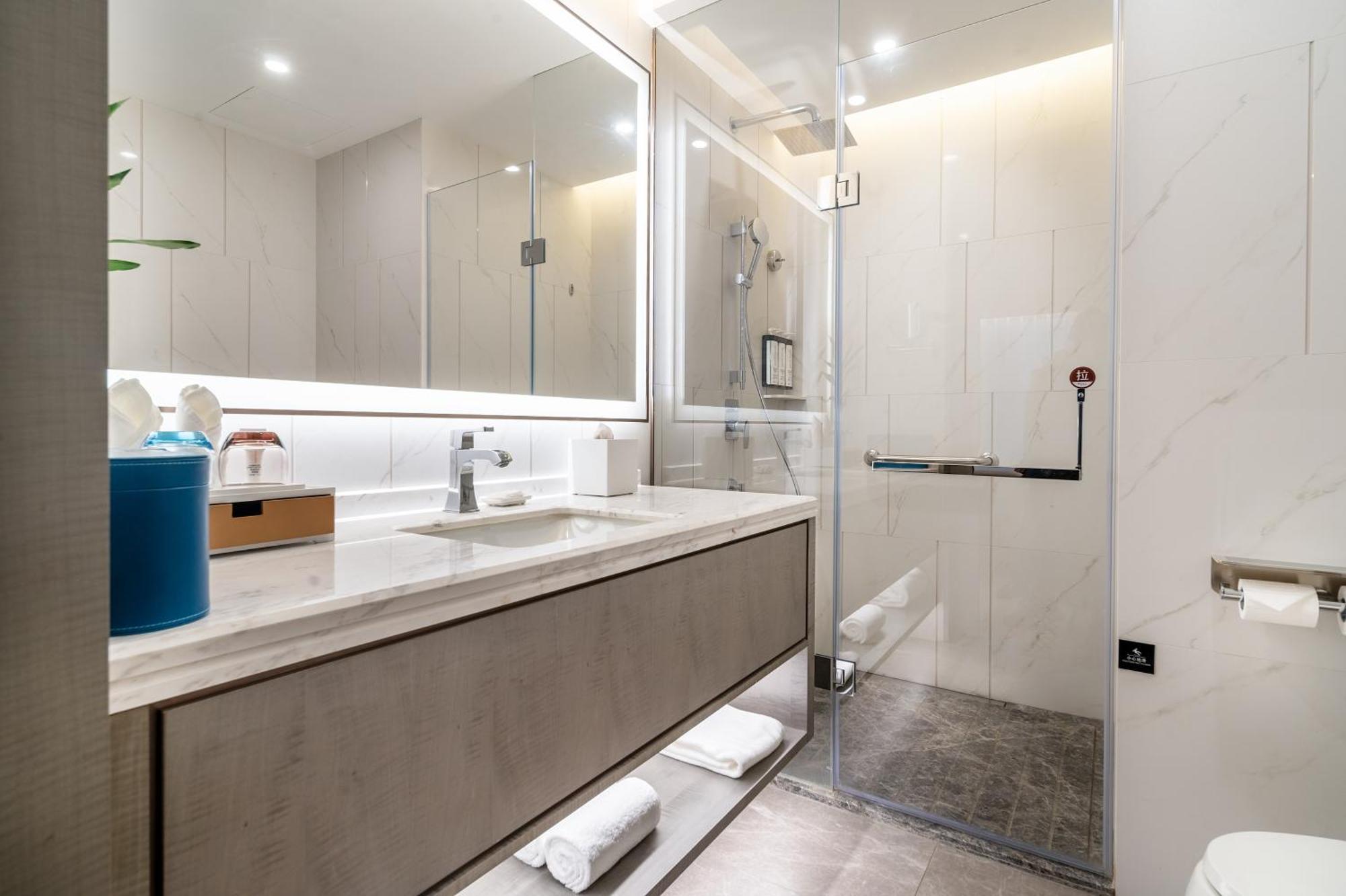 Hyatt Place Linyi People Square Экстерьер фото