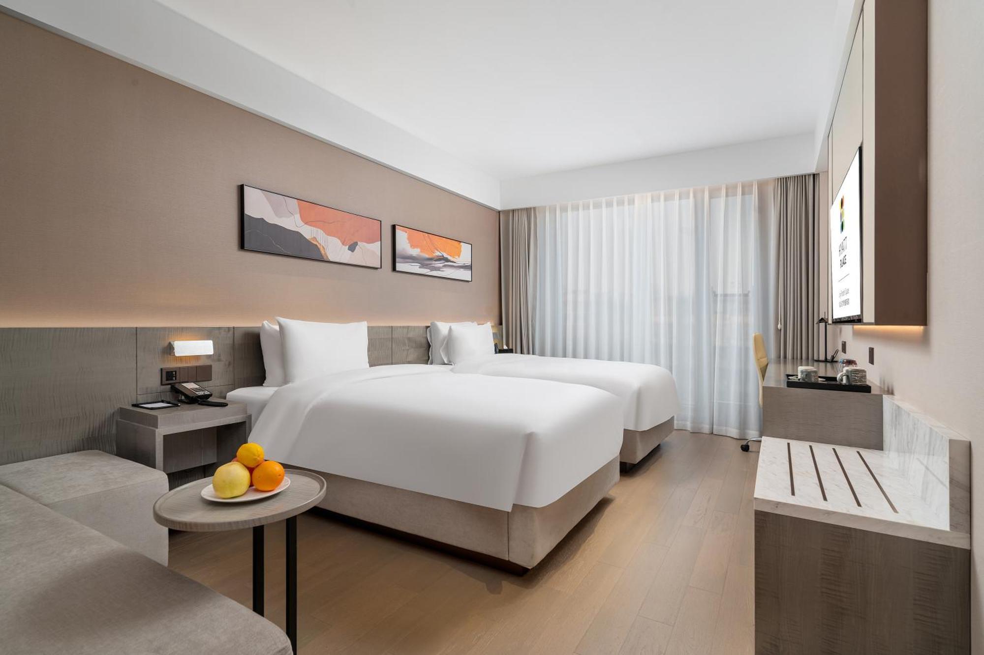 Отель Hyatt Place Linyi People Square Экстерьер фото