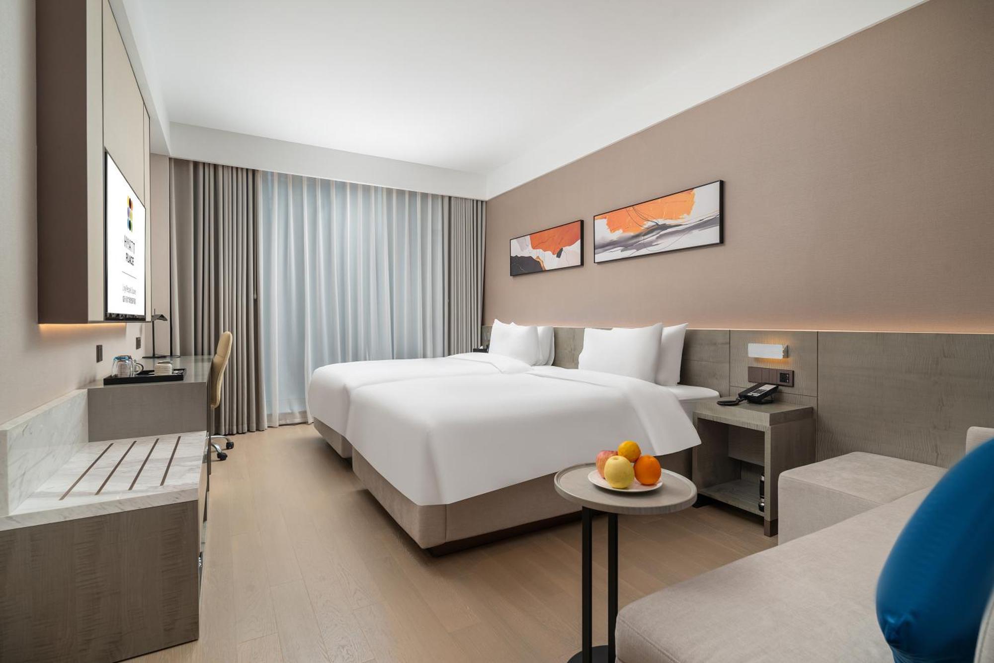 Отель Hyatt Place Linyi People Square Экстерьер фото