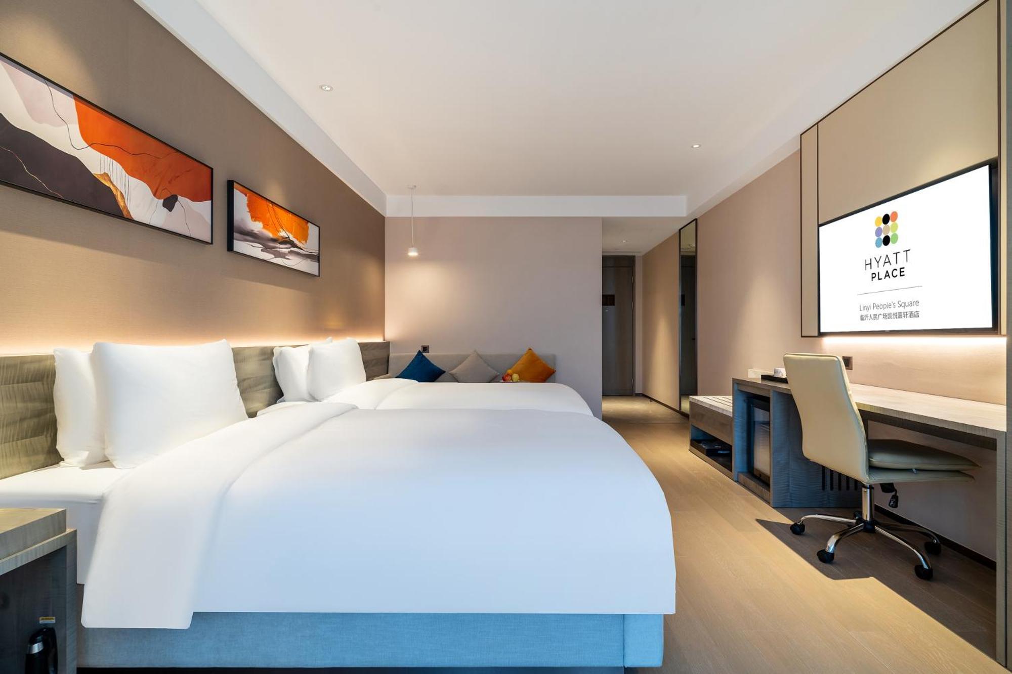 Отель Hyatt Place Linyi People Square Экстерьер фото